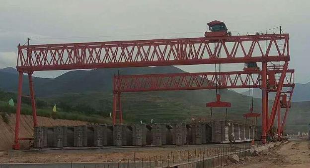 門式起重機(jī)的聯(lián)軸器我們?cè)撛趺催x擇，根據(jù)哪些內(nèi)容來選擇