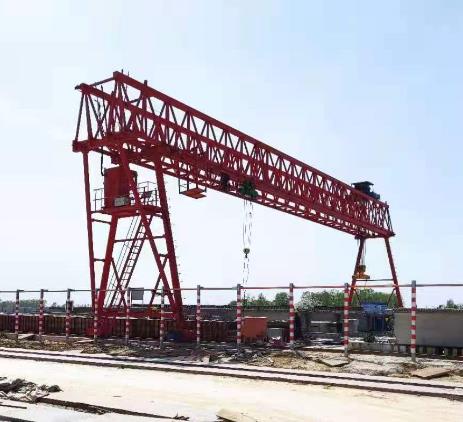 帶有伸縮機構(gòu)的司機室有什么好處，常用于哪些龍門吊上？