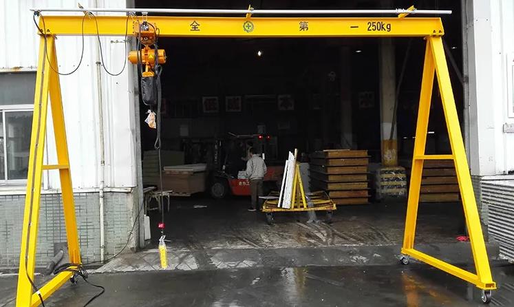 手推式龍門(mén)吊