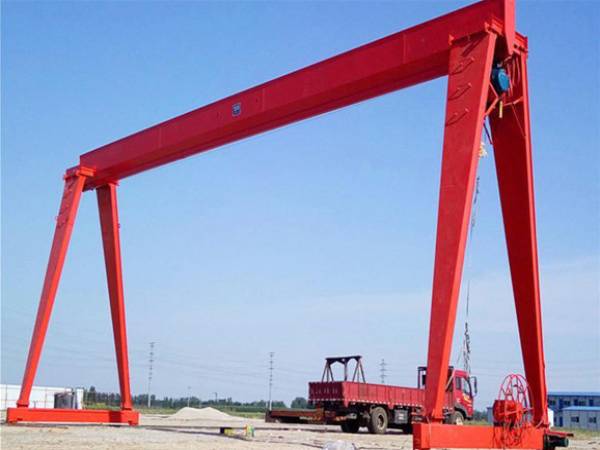 保持通信暢通對(duì)龍門吊操作過程中的安全至關(guān)重要，你知道如何做到嗎？